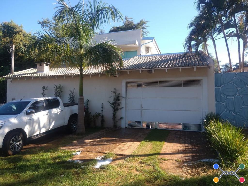 Casa, Residencial, 4 dormitório(s), 3 vaga(s) de garagem