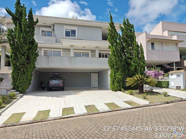 Casa, Residencial, 3 dormitório(s), 2 vaga(s) de garagem