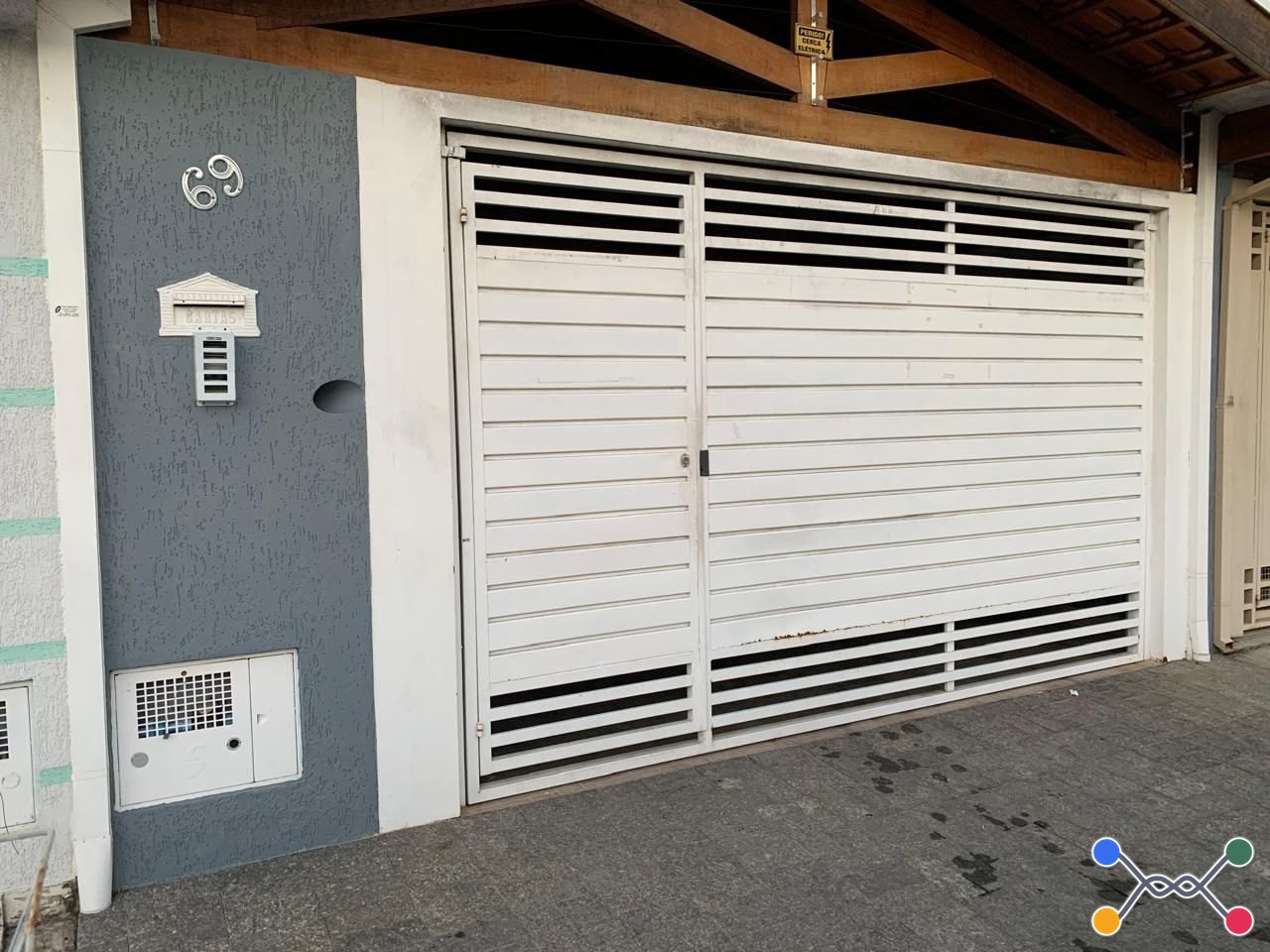 Casa, Residencial, 2 dormitório(s), 2 vaga(s) de garagem