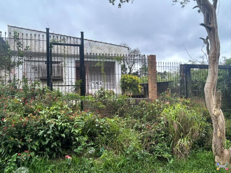 CASA NO BAIRRO GLÓRIA - Lote 001 (ID 8070)