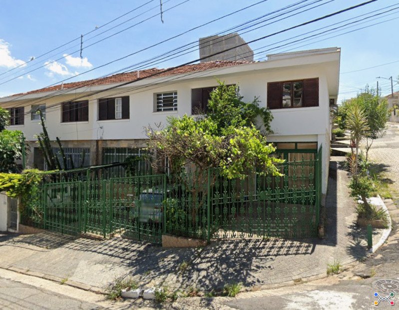 Casa com 331m², 4 quartos e 4 vagas - Lote 001 (ID 2767)