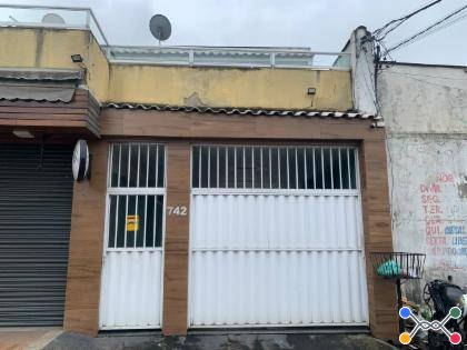 Casa à venda na Rua Geni Saraiva - Nova Iguaçu/RJ Código: 02.27495