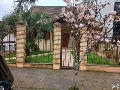 TERRENO URBANO, COM ÁREA DE 360,00M², COM UM PRÉDIO DE ALVENARIA DE TRÊS PAVIMENTOS, EM CAX ...