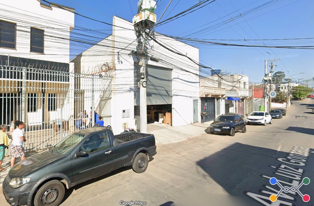 IMÓVEL COM 283,13m² DE ÁREA CONSTRUÍDA