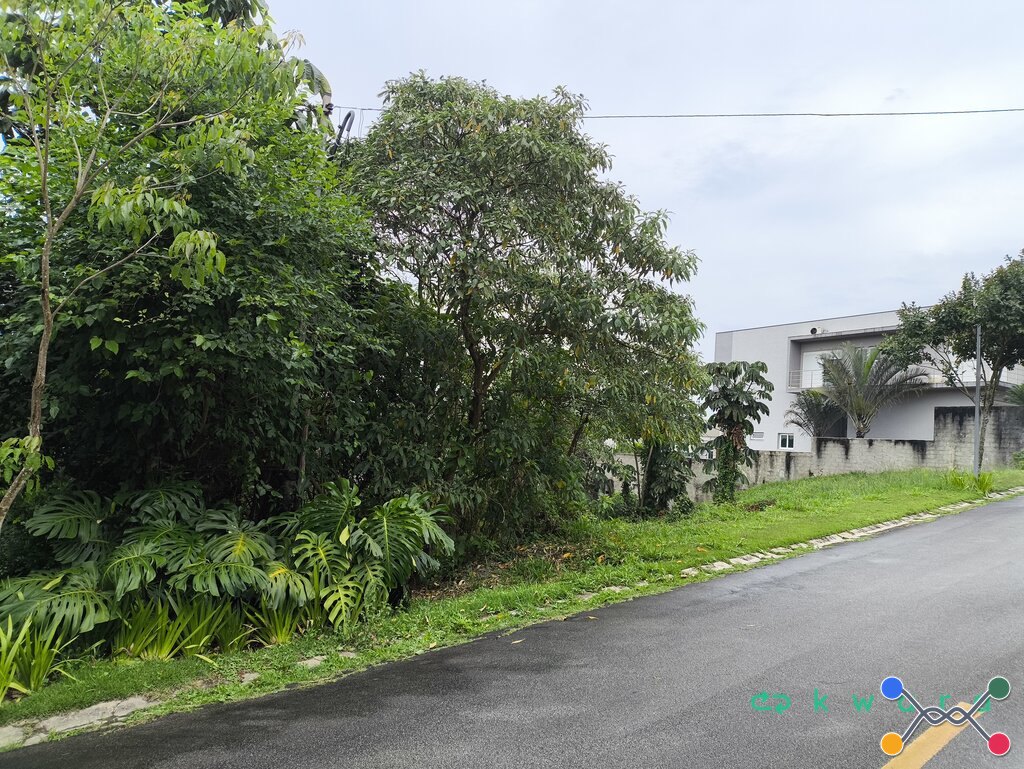 Leilão de terreno com 625,23m² de área total em Cotia/SP