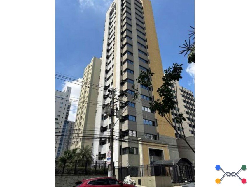 Conjunto comercial à venda em leilão