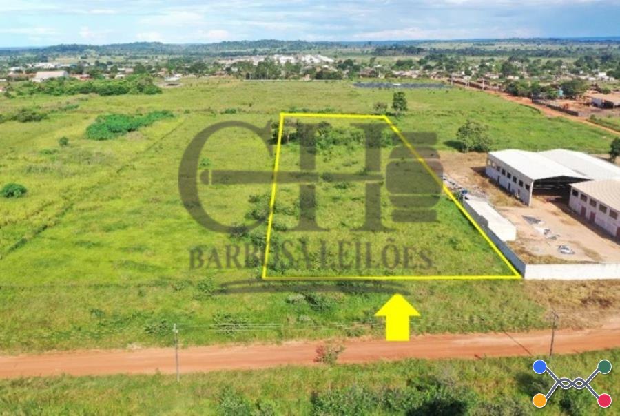 LOTE URBANO COM 6.677m² - R. FLORIANÓPOLIS