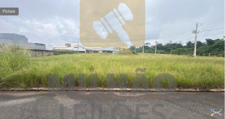 194 - Lote de 253m²