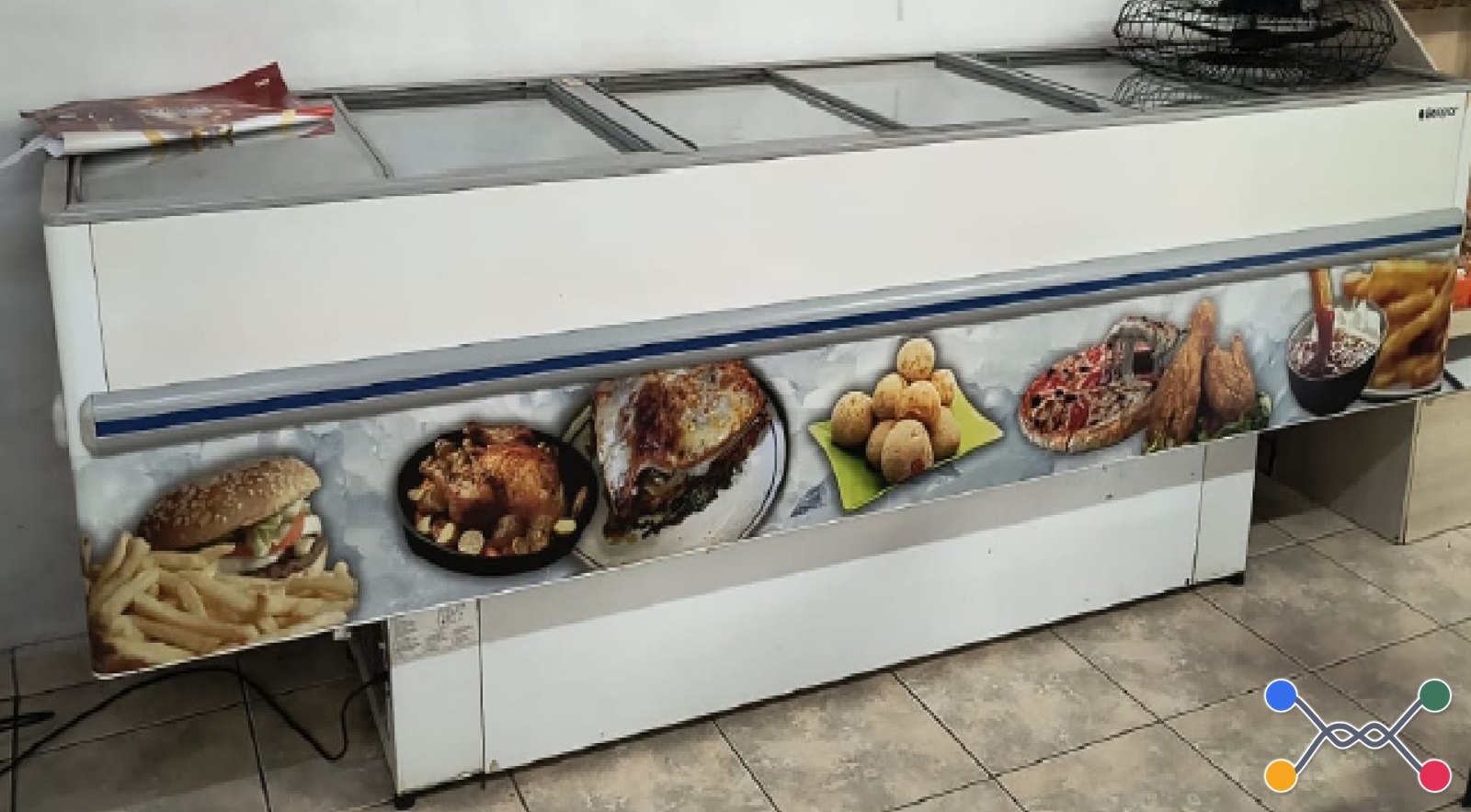 LOTE 1.1 - 01 ilha refrigerada