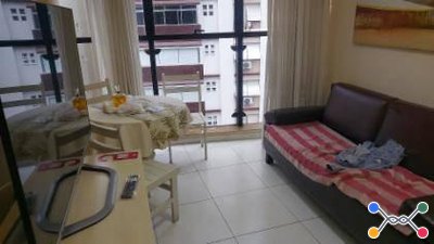 Apto 32m² | Santos-SP | Gonzaga Flat Service | Gonzaga - A 170 metros da PRAIA, 1 Dorm e Varanda - Financiamento até 420 Meses!