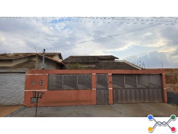 Casa - Santa Helena de Goiás / GO - Parque Residencial Isaura Rua João Batista de Paiva, 186