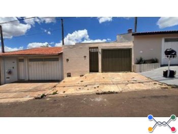 Casa - Jaú / SP - Jardim Cila de Lúcio Bauab Rua Albertino Arrielo, 179