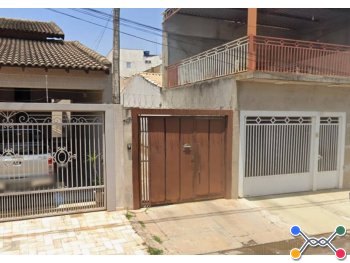 Casa - Lins / SP - Vila Guararapes Rua Áureliano Teixeira da Silva, 585