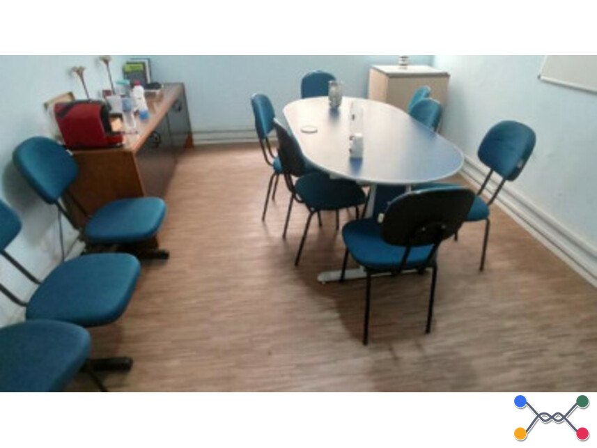 Sala comercial à venda em leilão
