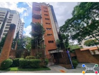 Apartamento - São Paulo / SP - Morumbi Rua Adalívia de Toledo, 247
