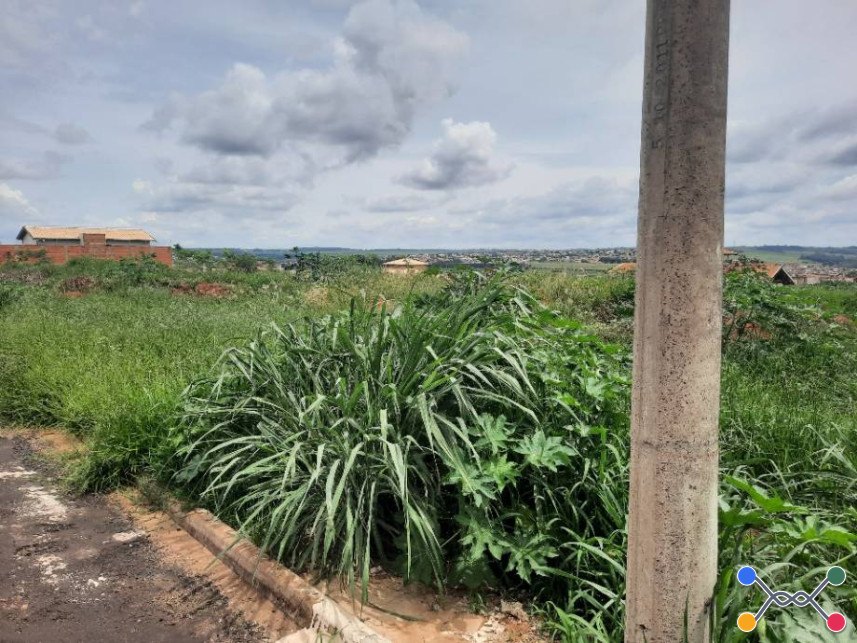 Terreno à venda em leilão