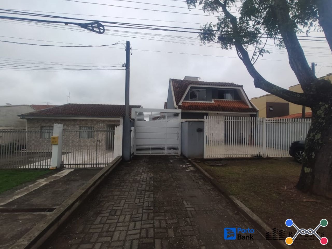Curitiba – pr. bairro alto. casa. áreas totais. terr. 120,28m² e constr. 75,47m²