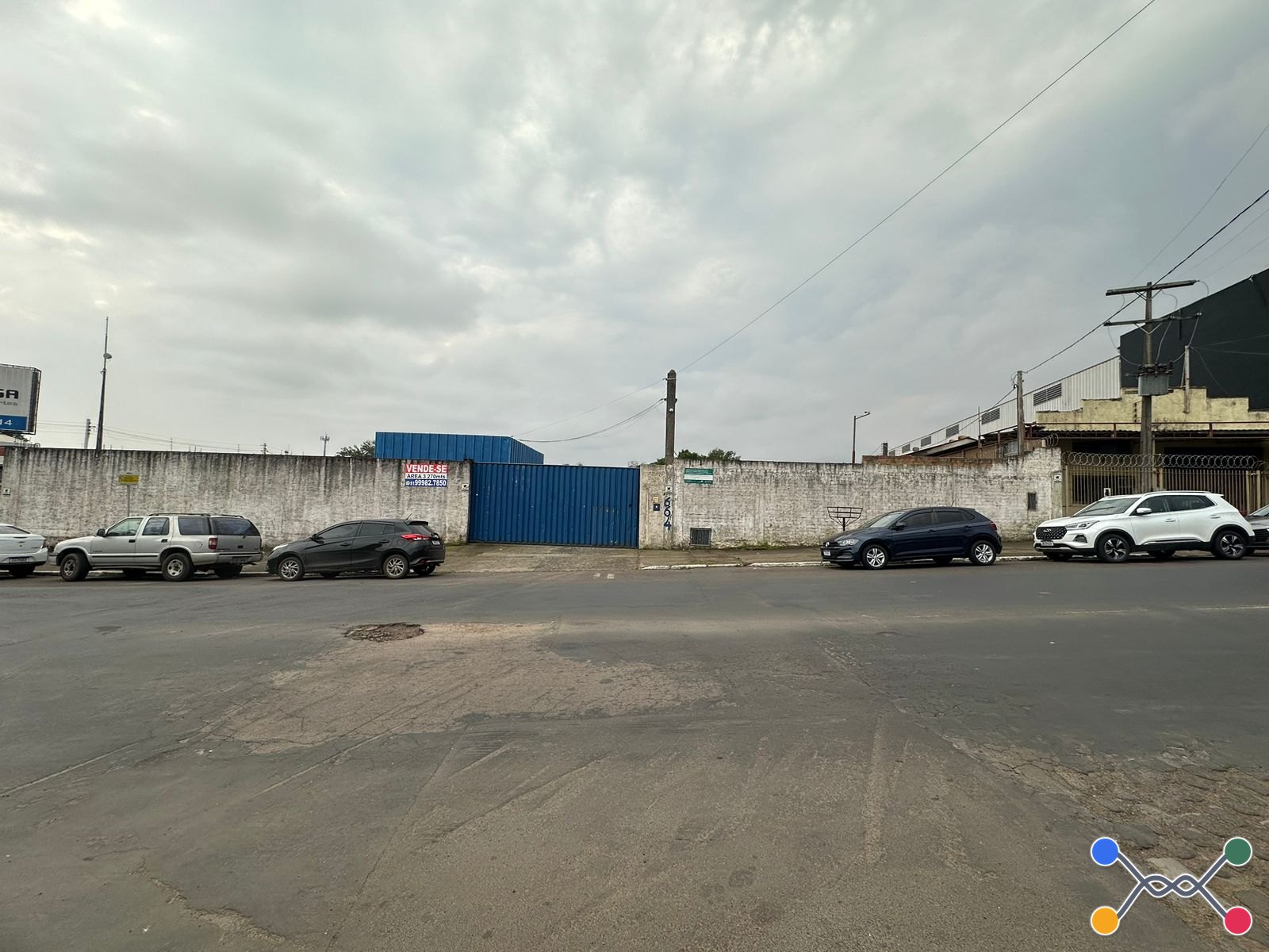 (canoas/rs) um terreno de 3.353,24m², c/ um pavilhão de aprox. 288,00m², no bairro marechal rondon