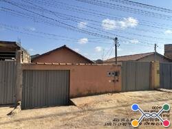 Casa - 52,33m² de área privativa, 106m² de área do terreno, com vaga de garagem - esmeraldas/mg