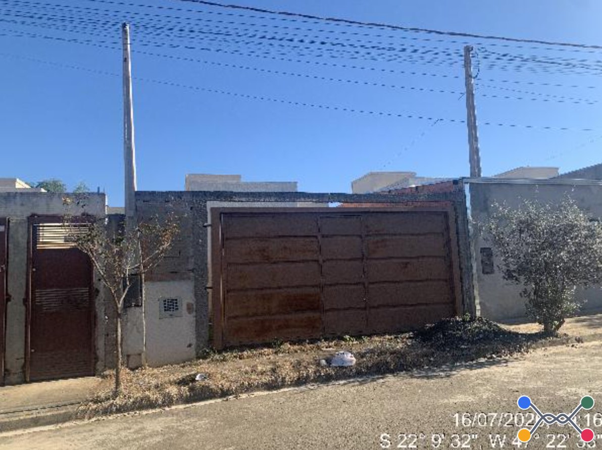 Casa - 45,22m² de área privativa, 154m² de área do terreno, com vaga de garagem - leme/sp