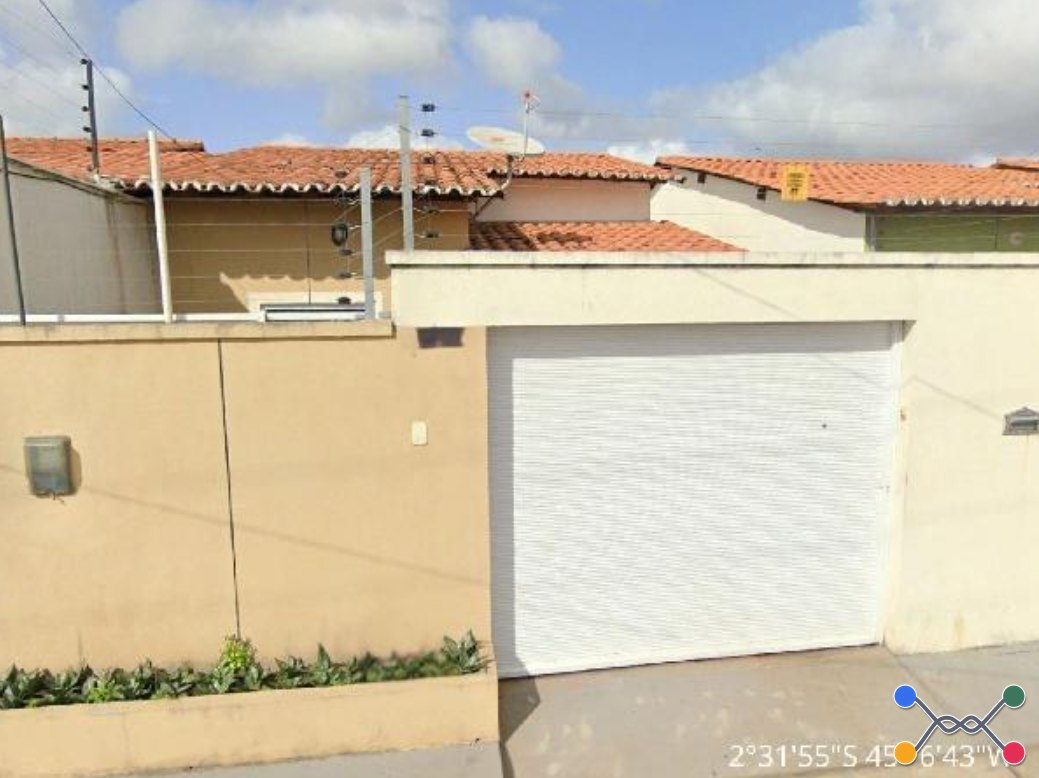 Casa - 70m² de área privativa, 126m² de área do terreno, com vaga de garagem - pinheiro/ma