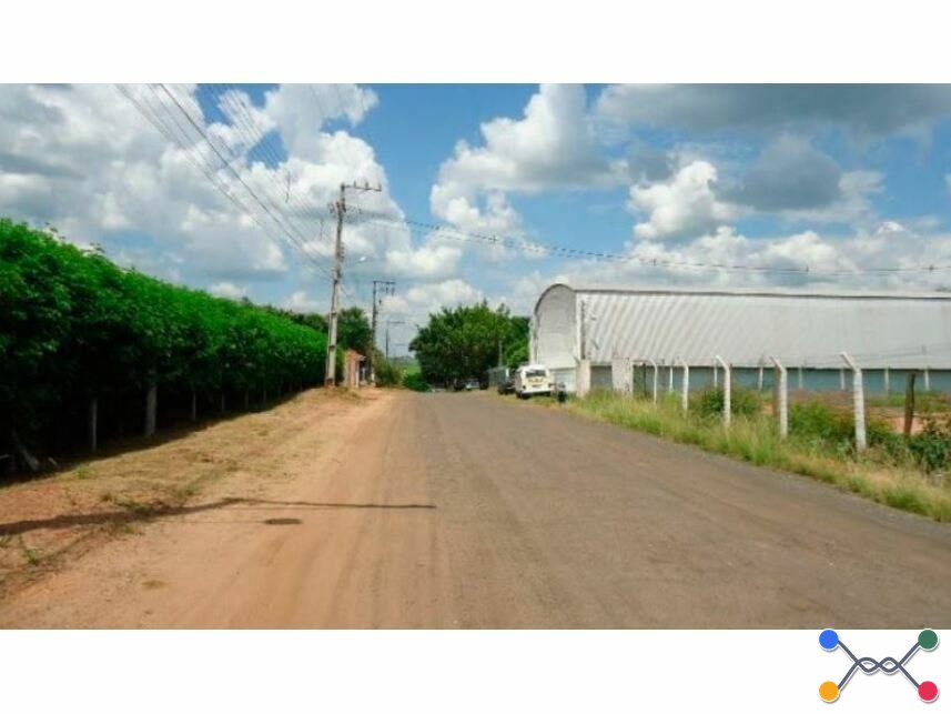 Comercial 19.331 m² em Trevo Rodoviário