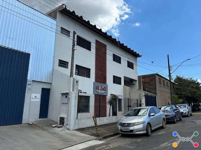 Comercial 428 m² em Espírito Santo do Pinhal