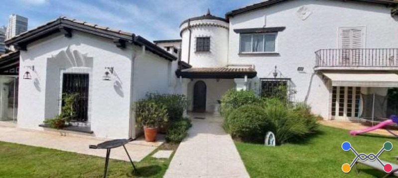 Casa em leilão no bairro Jardim Leonor em São Paulo - SP