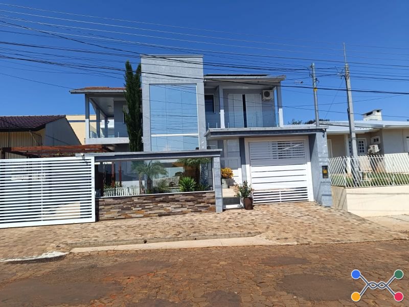 5 Imóveis (terrenos, casa e apartamento)