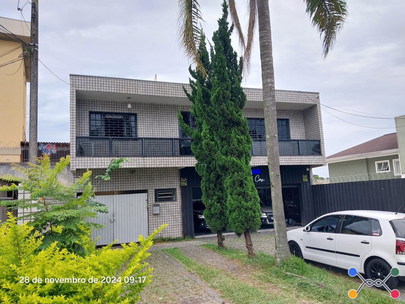 Apartamento localizado no segundo pavimento do Condomínio Portes, com área construída total de 295,50m², situado à Rua José Wosch Sobrinho nº 53, Atuba - Curitiba/PR
