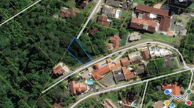 Terreno de 526,747 m², na Rua Diaconiza Gertrud Voigt, bairro Jardim Blumenau, Blumenau - SC.