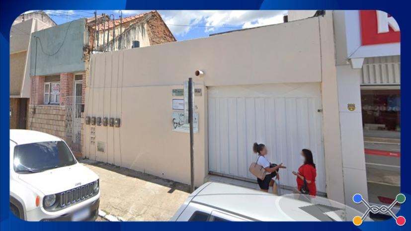 PRÉDIO COMERCIAL - PRÉDIO COMERCIAL LOCALIZADO NA RUA SENADOR POMPEU, Nº 428, CENTRO, CRATO/CE, COM ÁREA DE 180,00M², DIVIDIDO EM: RECEPÇÃO, 05 SALAS COMERCIAIS E 02 BANHEIROS. - Luis Leiloeiro