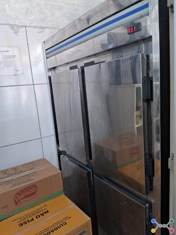 DUAS MINI CÂMARAS FRIAS EM INOX COM 4 PORTAS – CAXIAS DO SUL/RS - QLeilão