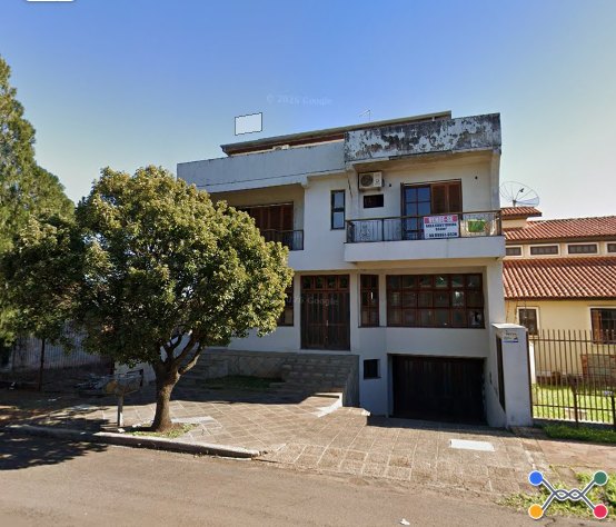 Sala Comercial e 2 Apartamentos - em Santo Ângelo / RS.