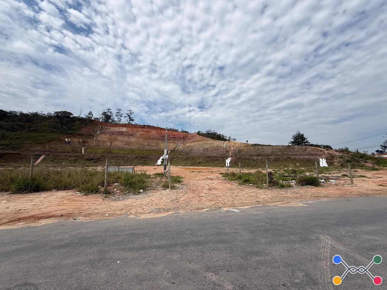 GLEBA DE TERRA C/ 3.998M² BAIRRO TORRÃO DE OURO EM SÃO JOSÉ DOS CAMPOS