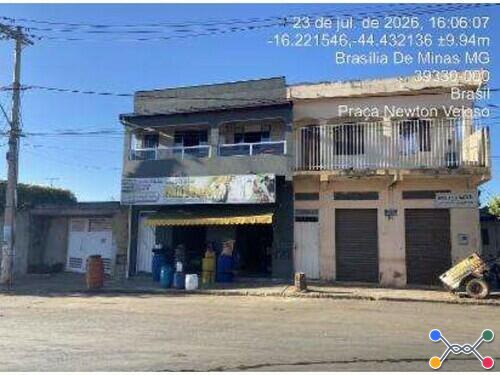Prédio misto (residencial e comercial) em alto claro, brasília de minas mg
