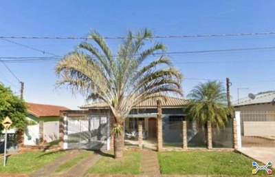 IMÓVEL URBANO COM ÁREA  TOTALDE 600,00 M2, EM ASSIS CHATEAUBRIAND/PR