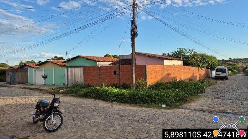 Casa em leilão em Lot. Joao Macedo, Água Branca/PI