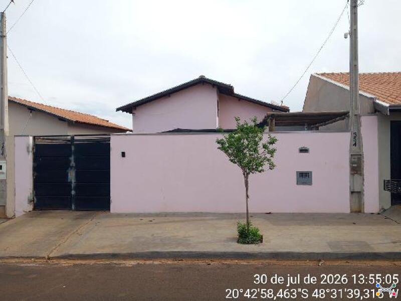 Casa em leilão em desmembramento parke, Colina/SP