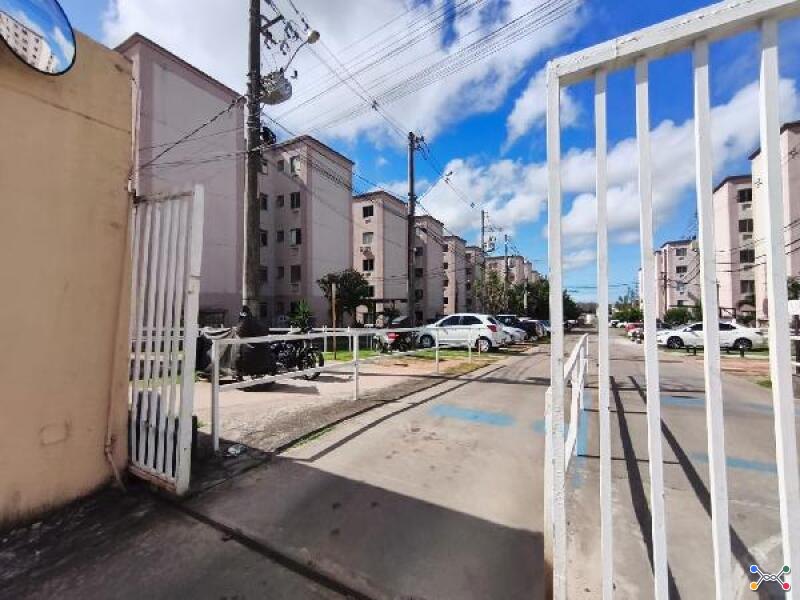 Apartamento em lauro de freitas/ba