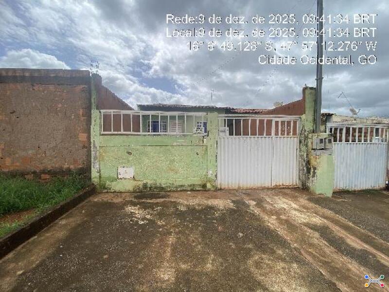 Casa em cidade ocidental/go