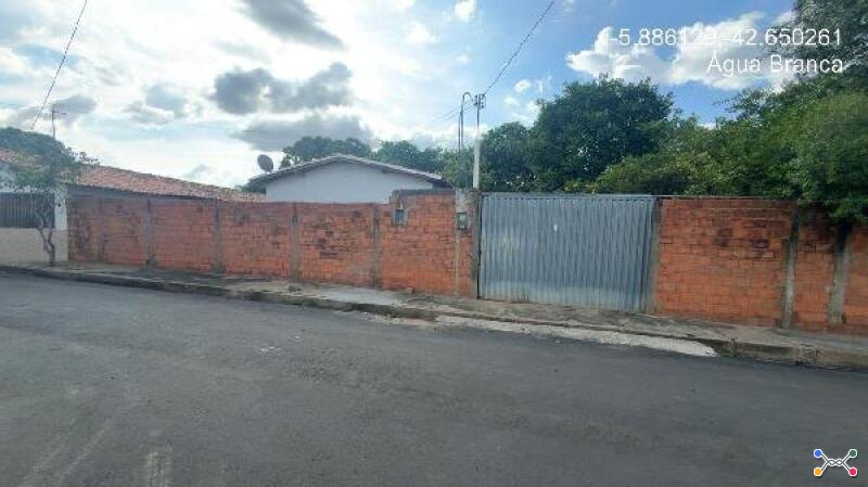 Casa em agua branca/pi - desconto de 6,05% do valor de avaliação no 2º leilão