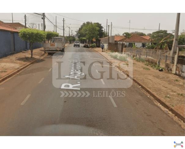 Santa cruz do rio pardo/imóveis - imóvel residencial com a.t 242,00m²