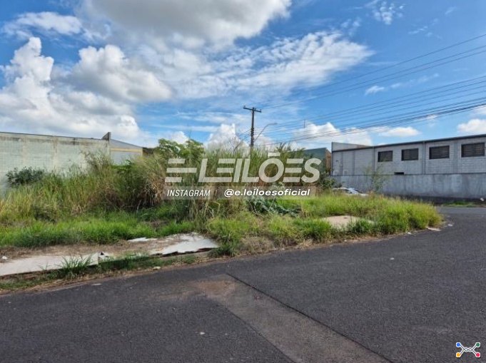 Terreno, área total de 255m² - Araraquara/SP