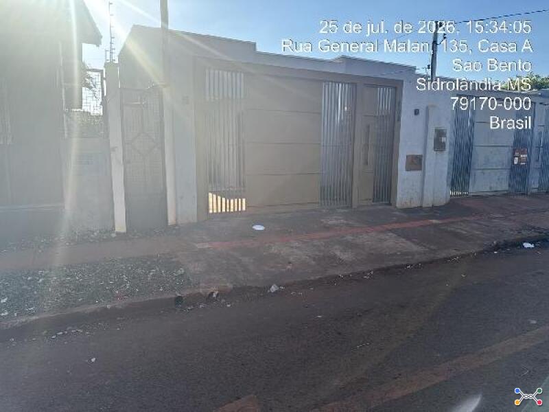 Casa em sidrolandia/ms