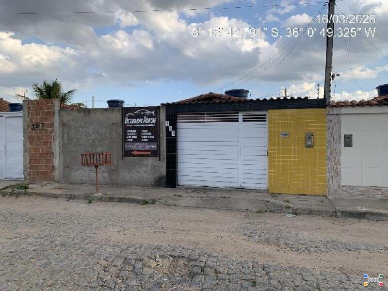Casa em caruaru/pe - desconto de 40% do valor de avaliação no 2º leilão