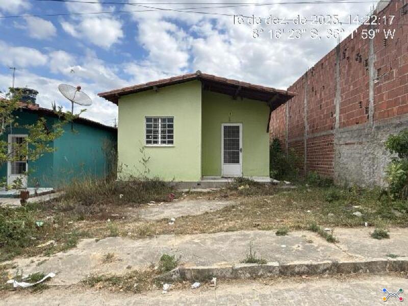 Casa em caruaru/pe - desconto de 35,48% do valor de avaliação no 2º leilão