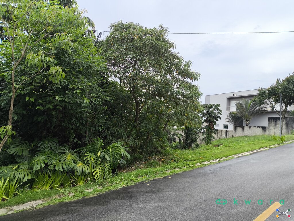 Leilão de terreno com 625m² de área total em Cotia/SP