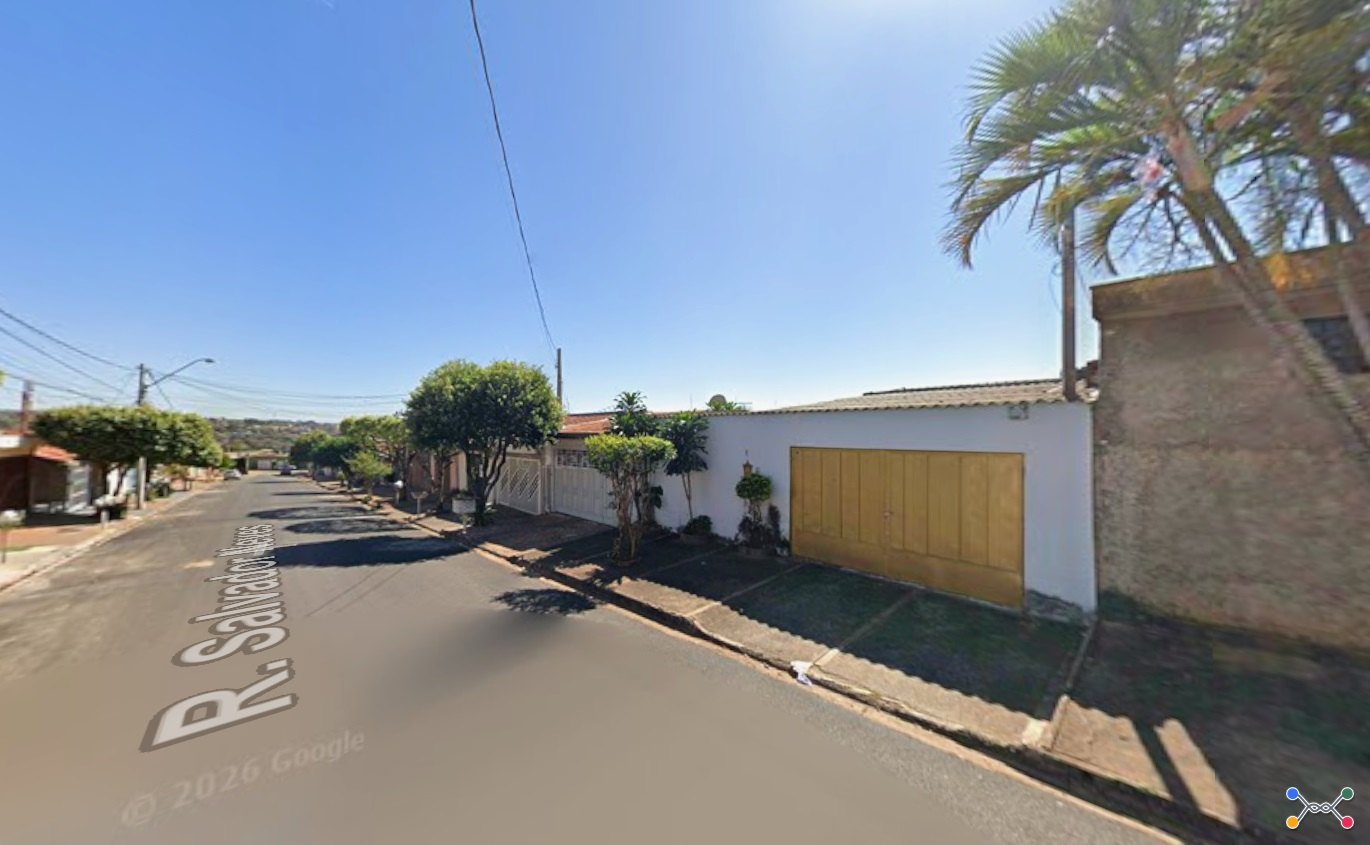 CASA COM 195,26m² EM TERRENO DE 250m²