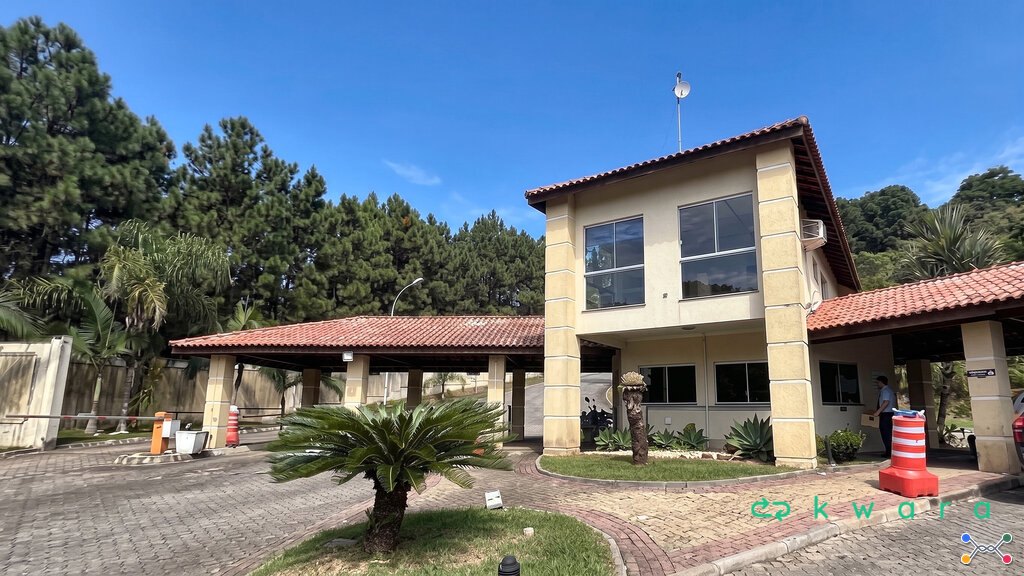 Terreno de 481m² em Roçado - São José/SC